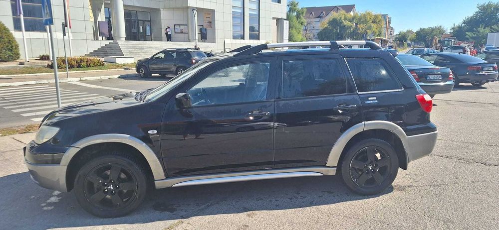 MITSUBISHI Outlander 2005 — imagine 2