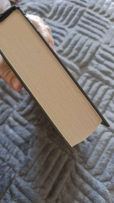 Продам книгу Ф. М. Достоевского "Бесы".