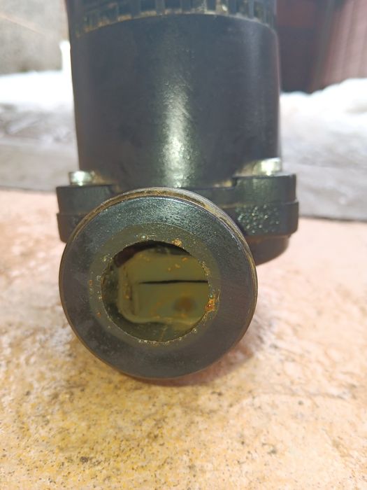 Помпа  за  камина,котел или печка