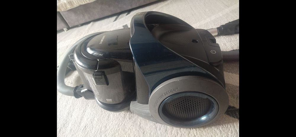 Продам моющий пылесос