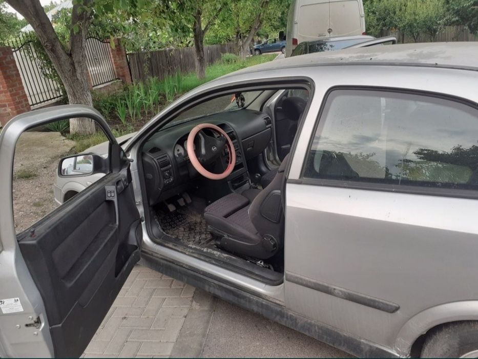 Vând sau schimb Opel Astra G