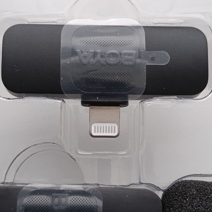 Петличка Boya Lightning