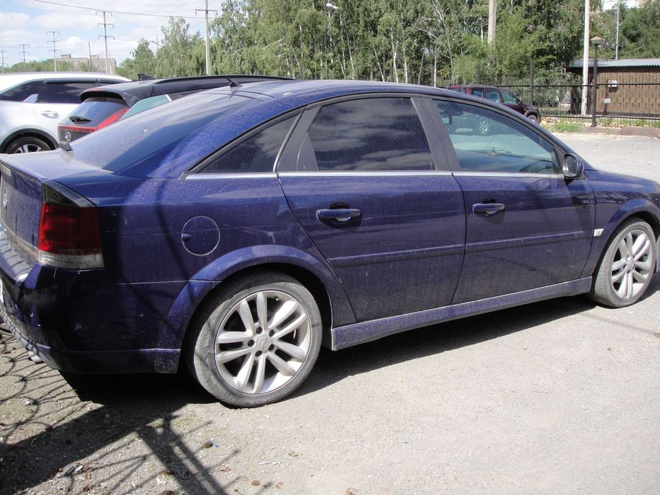 Автомобиль Opel Vectra
