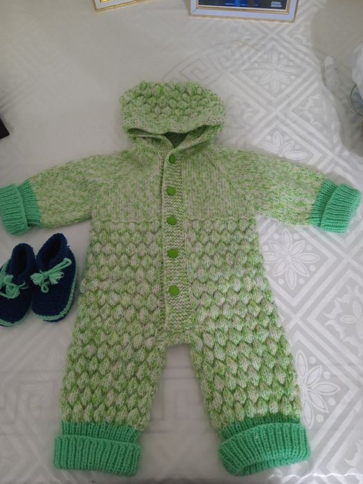 Детской комбенизоны  ручная работа