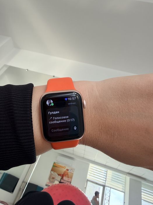Продам Apple watch 6 series