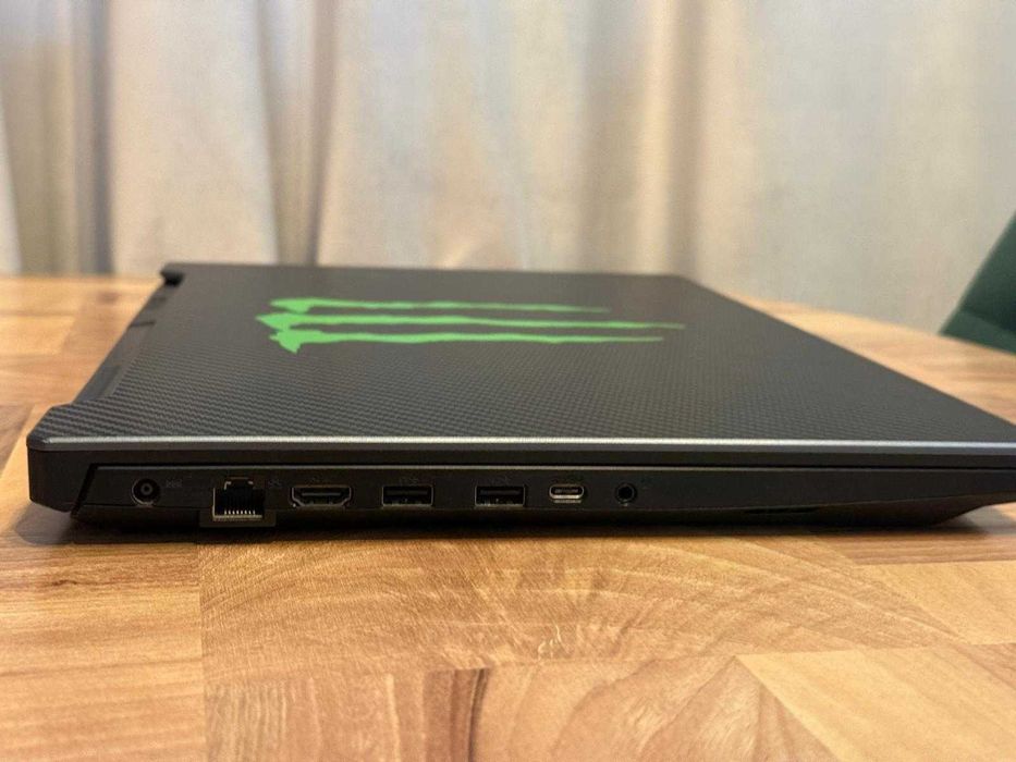 Laptop ASUS TUF Gaming F17 FX706L – i7 10870H / GTX 1650 Ti 4GB / 16GB RAM / 144Hz / Diagonala 17.3 inch