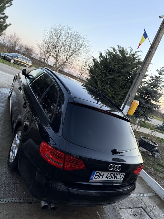 Vand sau schimb audi a4 b8 2011! Euro 5 143 cp Automat