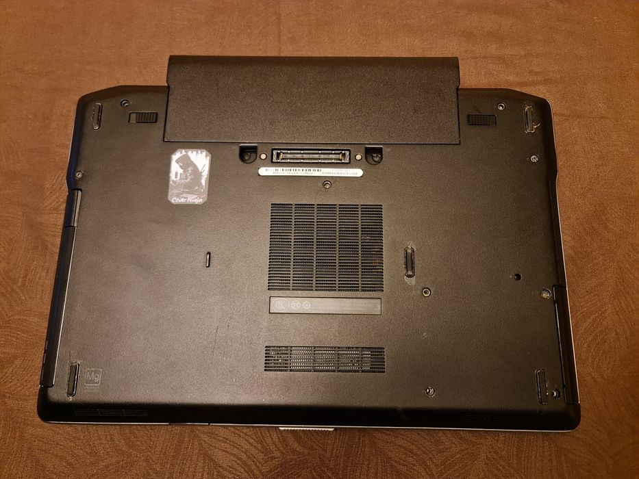 Лаптоп Dell latitude