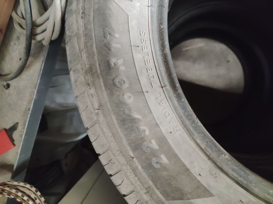 шины летние  225/60/17