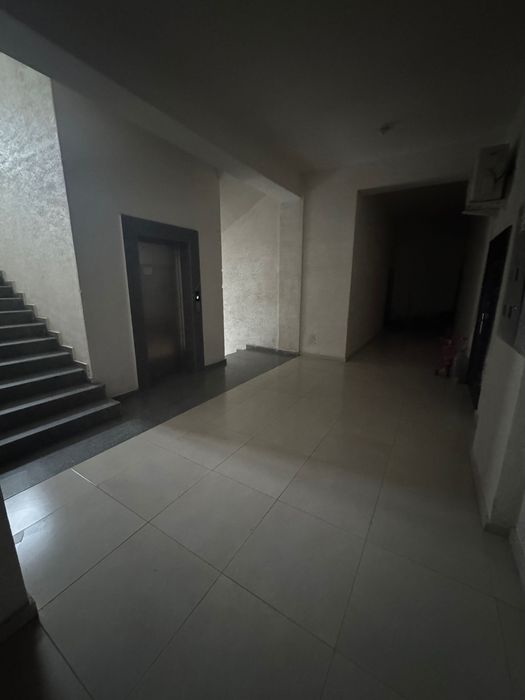 2 та 61 кв.м дан квартира сотилади