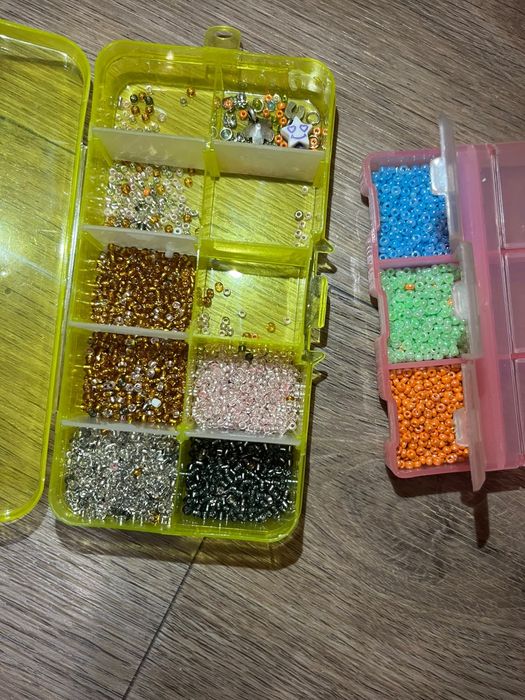 Продам бисер и бусины