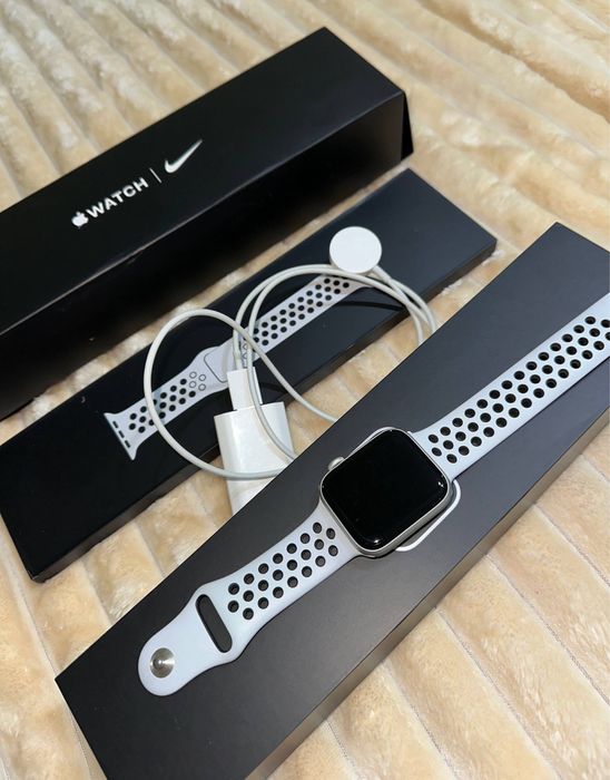 Смарт часы apple nike