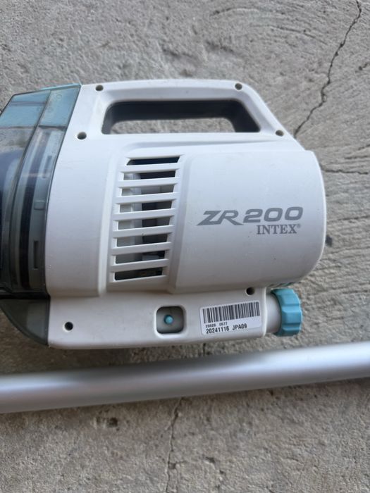 Прахосмукачка за басейн intex ZR 200