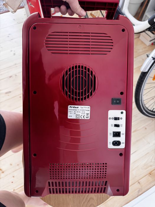 Ретро мини хладилник Trisa Frescolino Plus (12V/230V)