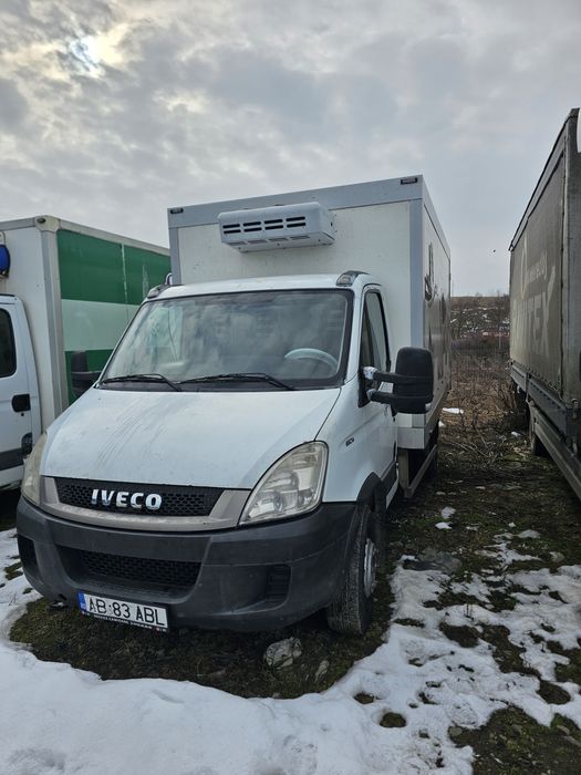 Vând mai multe autoutilitare iveco si un mercedes sprinter