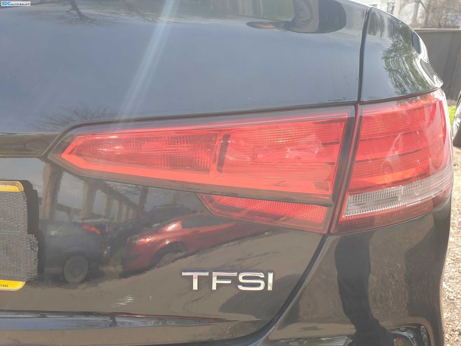 Tripla Stop Lampa Dreapta de pe Haion Hayon Portbagaj Audi A4 B9 Berlina Sedan NFL Non Facelift 2015 - 2019 Cod 8W5945076A [K4048]