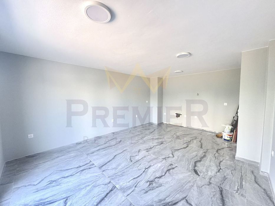 Продава се Двустаен апартамент в Варна, Владислав Варненчик - 70 кв.м за 1422 €/кв.м - Снимка #1