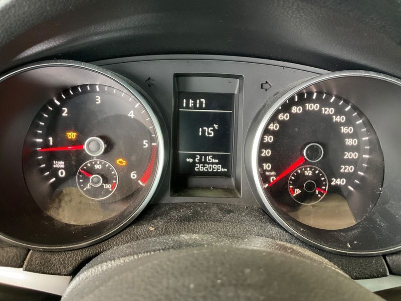 Volkswagen Golf VI 1.6 TDI Trendline BlueMotion Tech 2011
