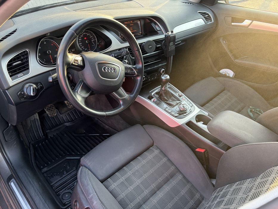 Audi A4 2015 - 2.0tdi Quattro 190cp - S-line - Schimb cu Suv Grand Cherokee/Toyota Landcruiser/Nissan Pathfinder
