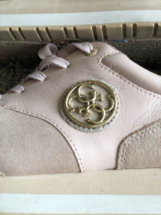 Adidași /sneakers de damă GUESS/roz deschis