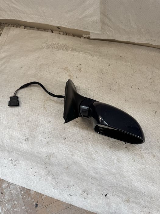 Оригинално огледало VW Golf 4