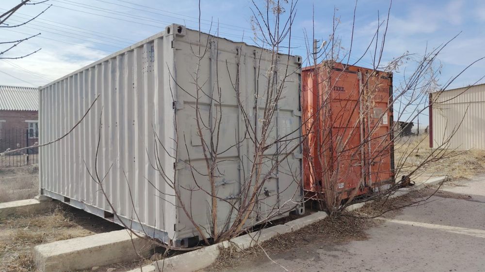 Продам контейнеры 20 тонн