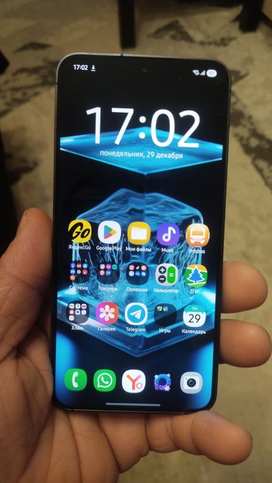 Продажа/обмен samsung s24