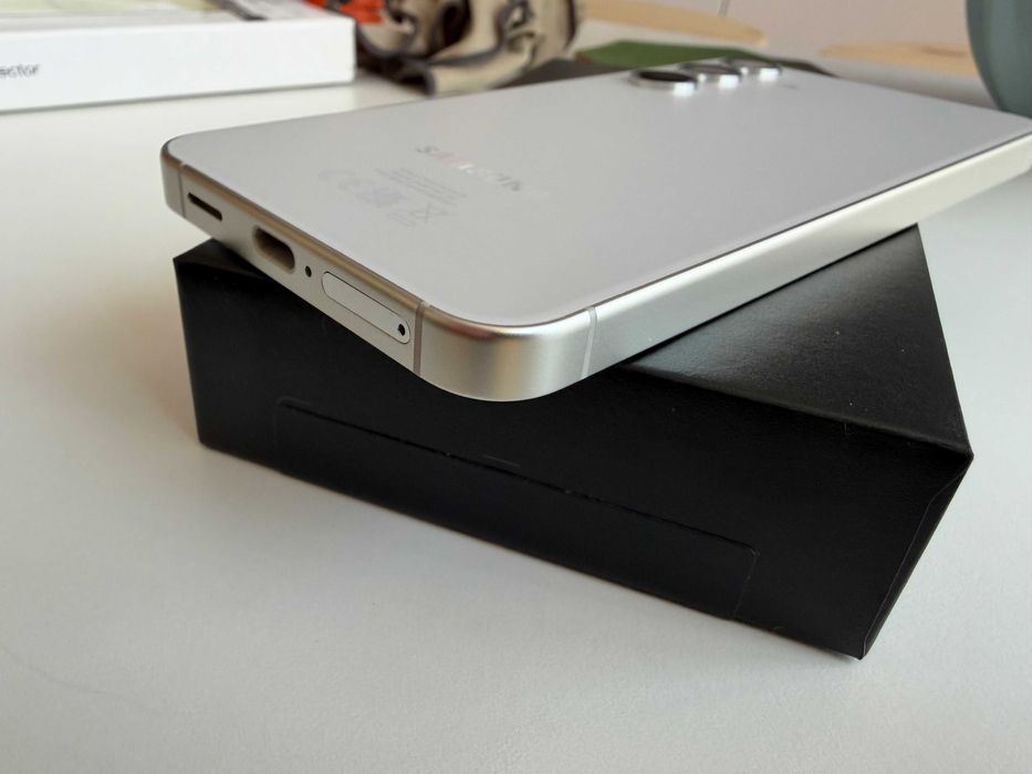 Samsung Galaxy S24 - 128 GB - като нов