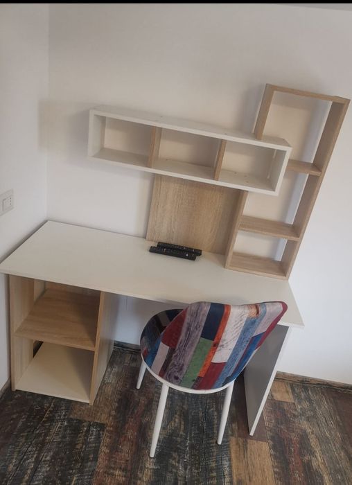 Inchiriez apartament  etaj 3, 42mp2