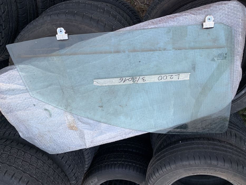 Стъкло Мицубиши Л200/Mitsubishi L200