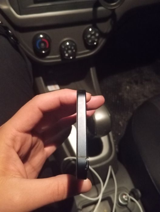 Iphone 12  128 ideal