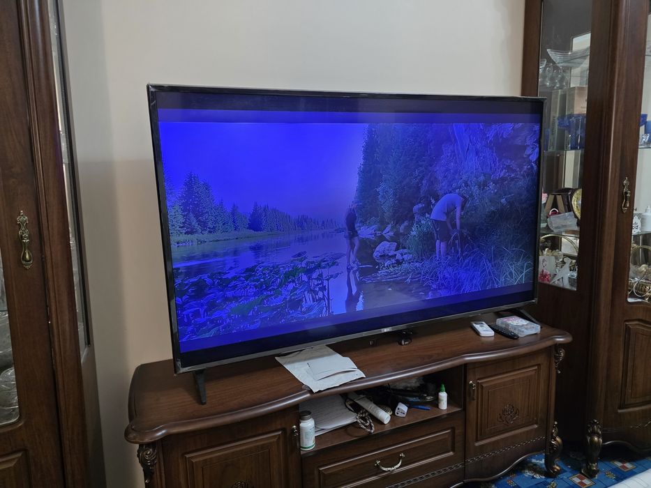 Продаётся телевизор LG смарт