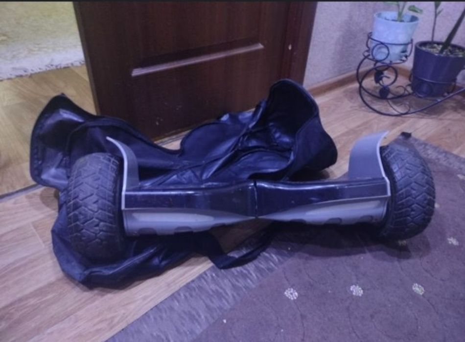 Гироскутер сломанный