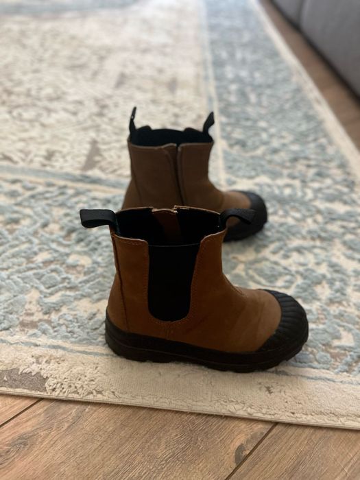 30 р девочке весна-осень сапоги отличные