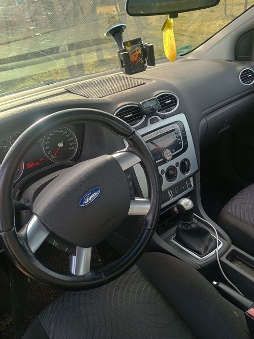 Ford focus 1.6 benzina