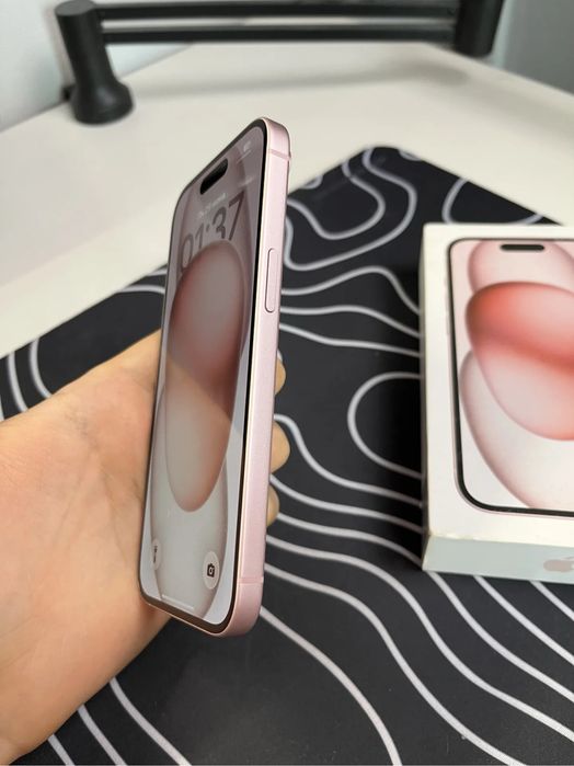 iphone 15 в идеальном состояний