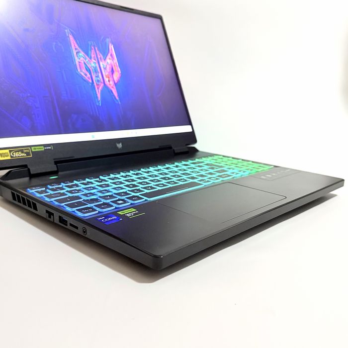 Acer Predator Helios 16/2.5K 165Hz/i9-13900HX/RTX 4070/32GB DDR5/1TB/RGB