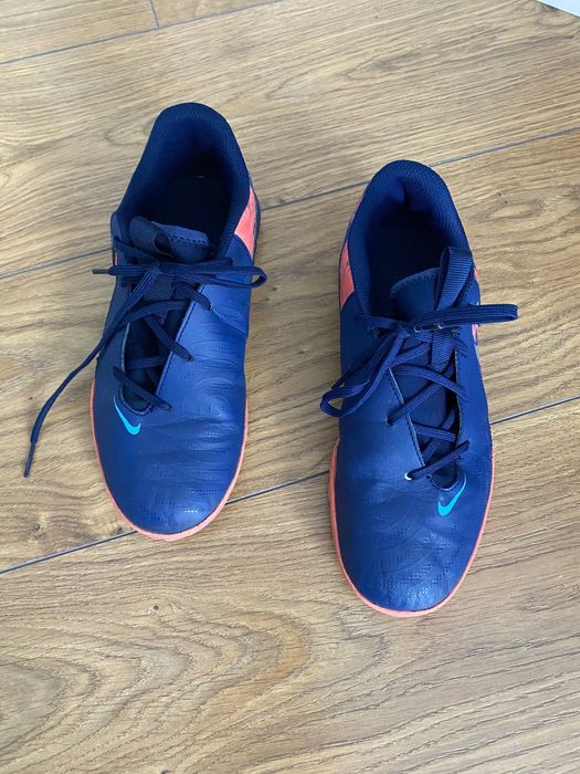 Детски обувки за футбол Nike, размер 36.5