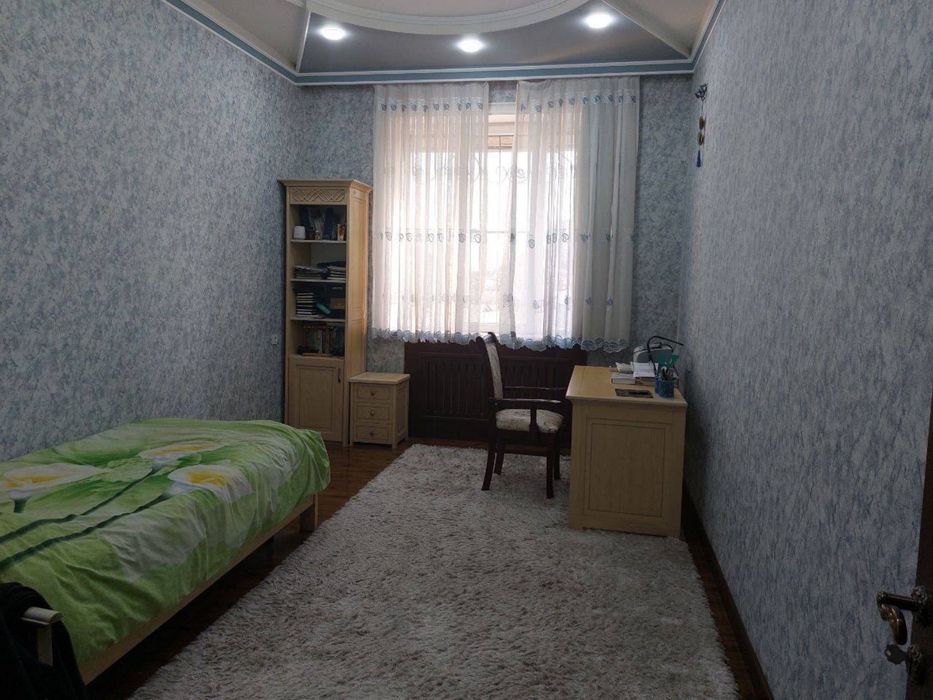 Kvartira Мирабадский район  ГАБУС  5/2/8 183m2 remont