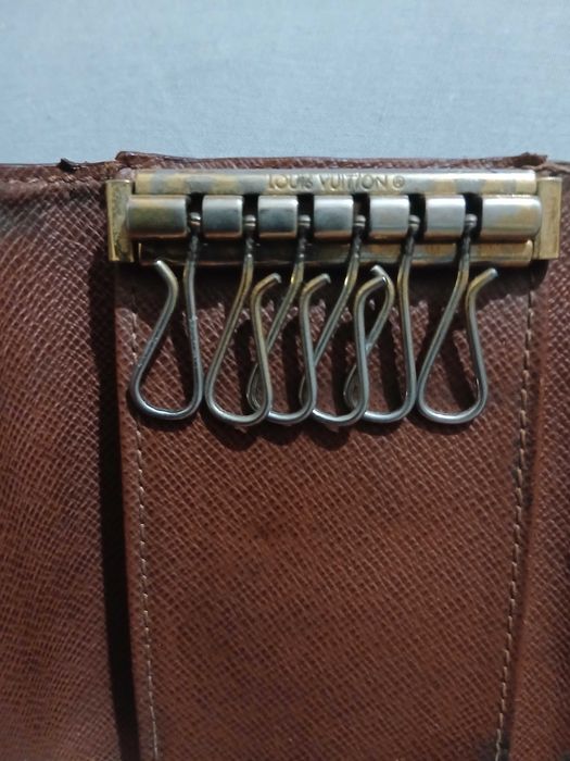 Louis Vuitton ключодьржател