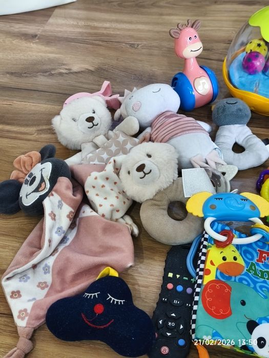 Комплект бебешки играчки / дрънкалки / гризалки