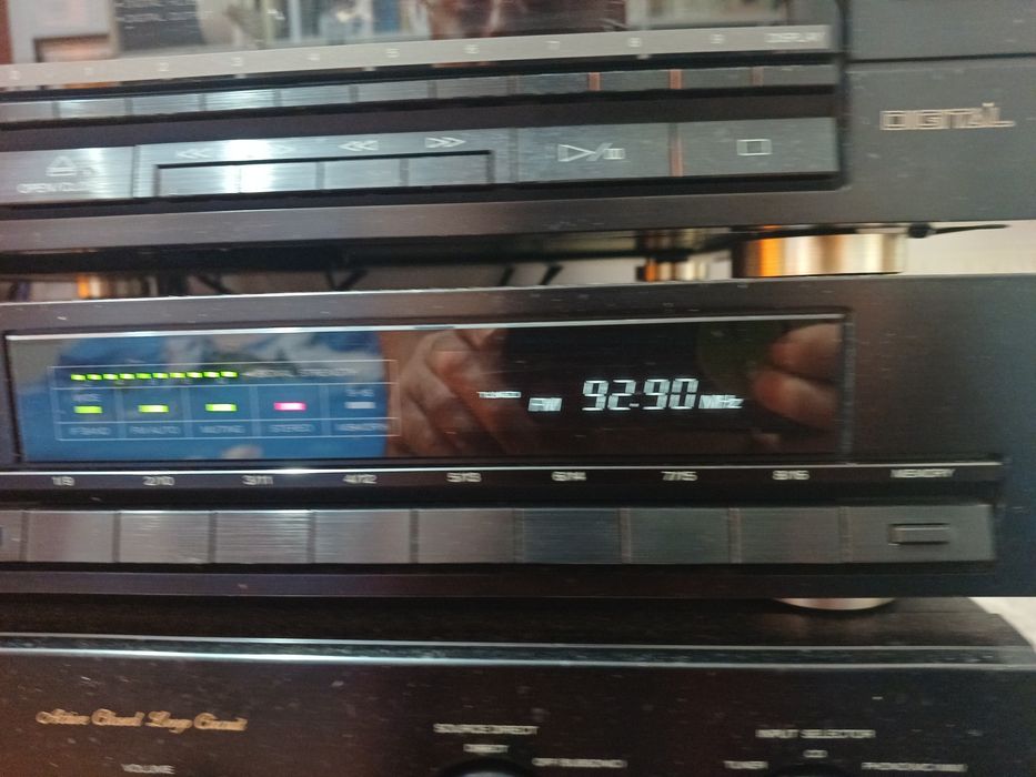 Tuner Akai AT-52 perfect functional