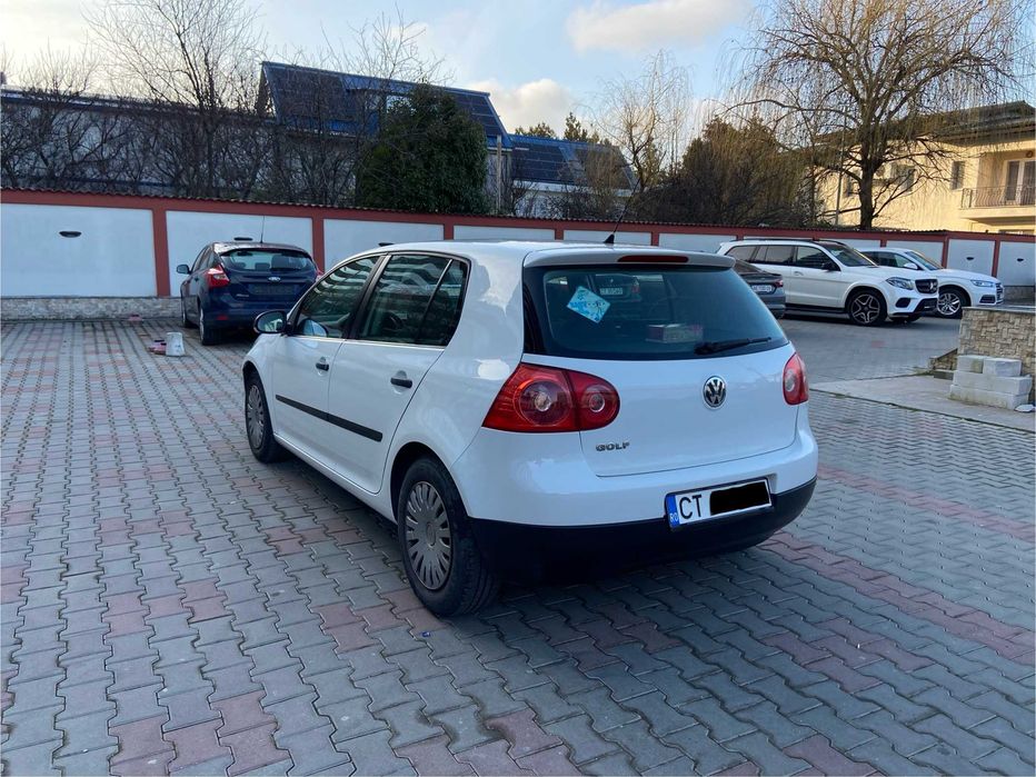 VW Golf 5 - an 2009 - unic proprietar - dublu climatronic -  160.035 km - 4000 euro