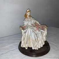 Bibelou femeie de epocă