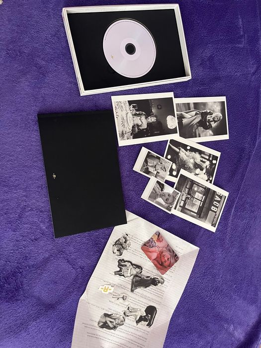 Kpop | ROSE – [-R-] 1ви сингъл албум