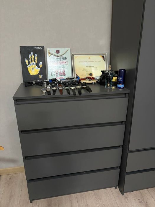 Продам Шкаф и комод