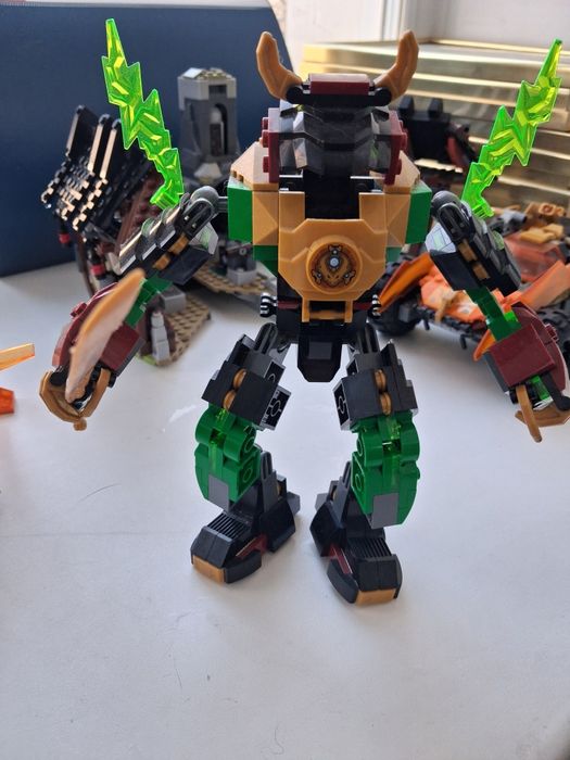 Продам набор конструкторов лего