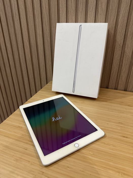 Продам Айпад 6-го поколения