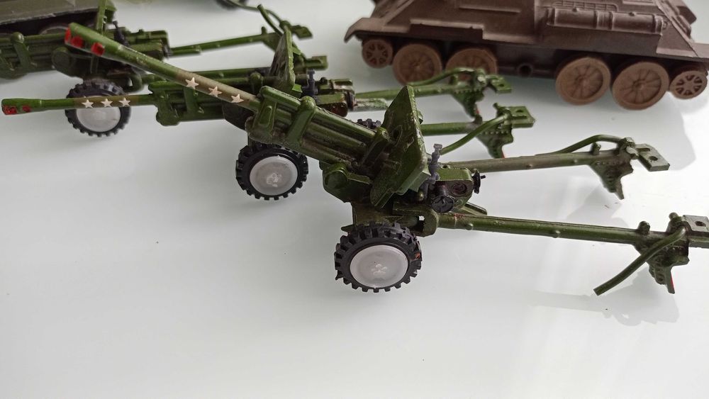 Продам игрушки, советские, металлические