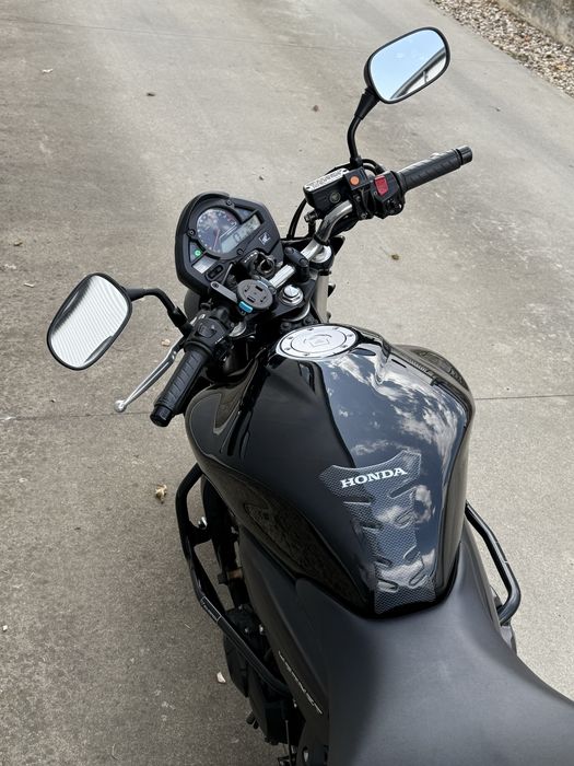 Vând Honda Hornet CB600FA, an fabricație 2010, cu ABS.